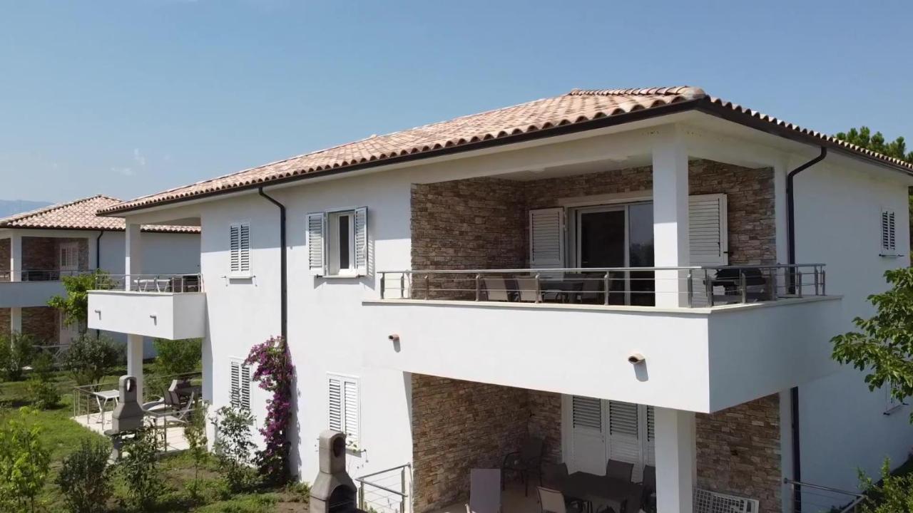 A Suara Linda Apartment Гизоначия Екстериор снимка